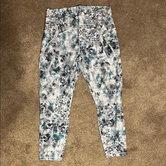 Floral Patterned Leggings - Picture 1 of 2